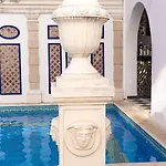 Extravagante Villa Versace